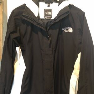 Women’s Northface coat
